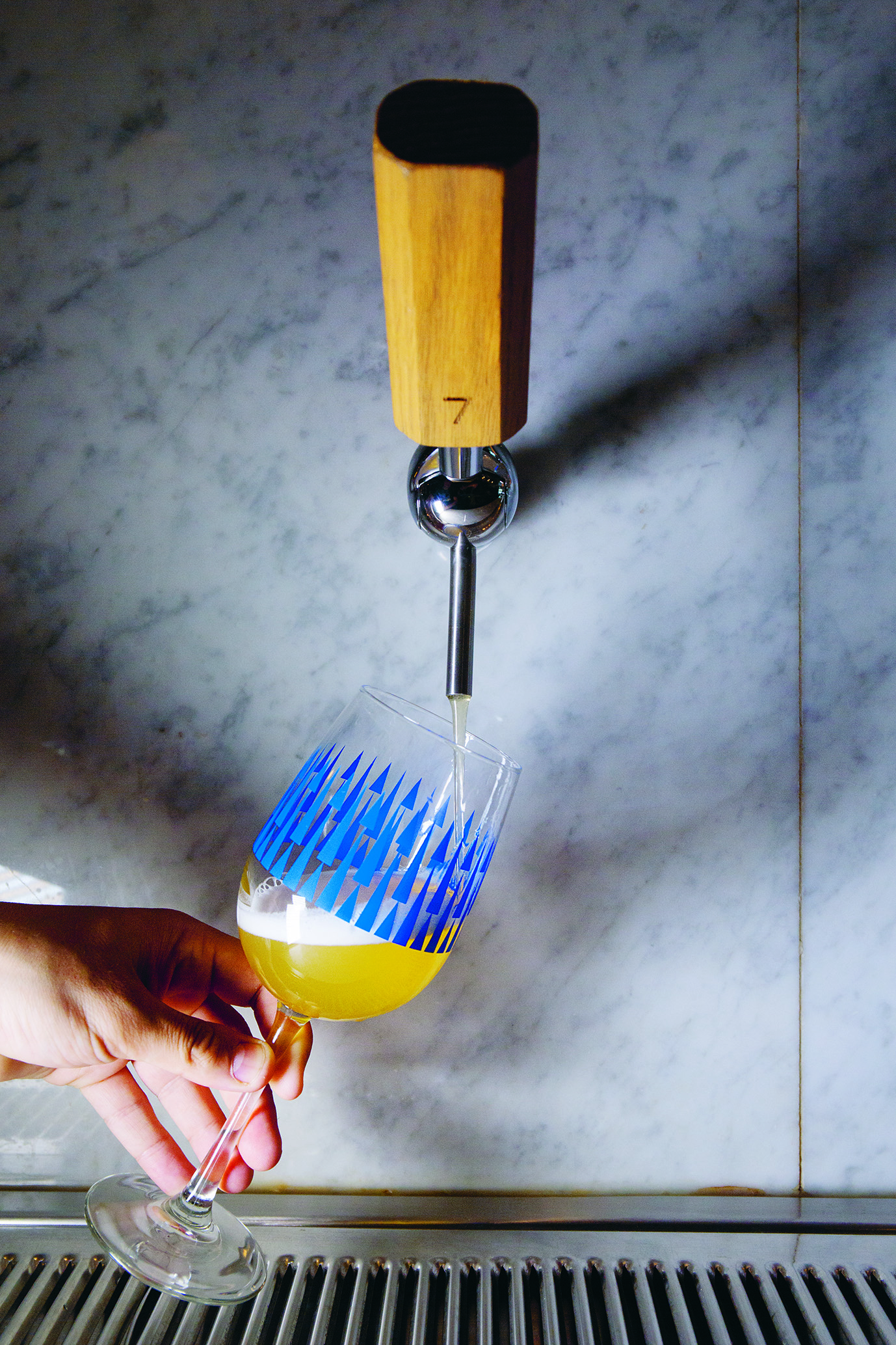 Beer being poured at Tørst, New York