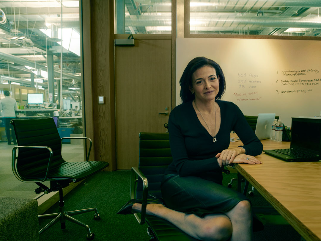 Sheryl Sandberg in the Facebook offices, Menlo Park, California, 2015 by Annie Leibovitz. © Annie Leibovitz