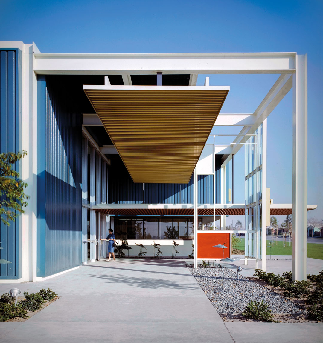 Ezra Stoller: Risley and Gould, Magnavox Research Laboratory (1960), Torrance, CA, 1961.