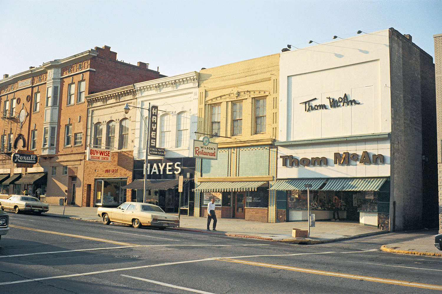 Macon, Giorgia,September–October 1972. © Stephen Shore. Courtesy 303 Gallery, New York