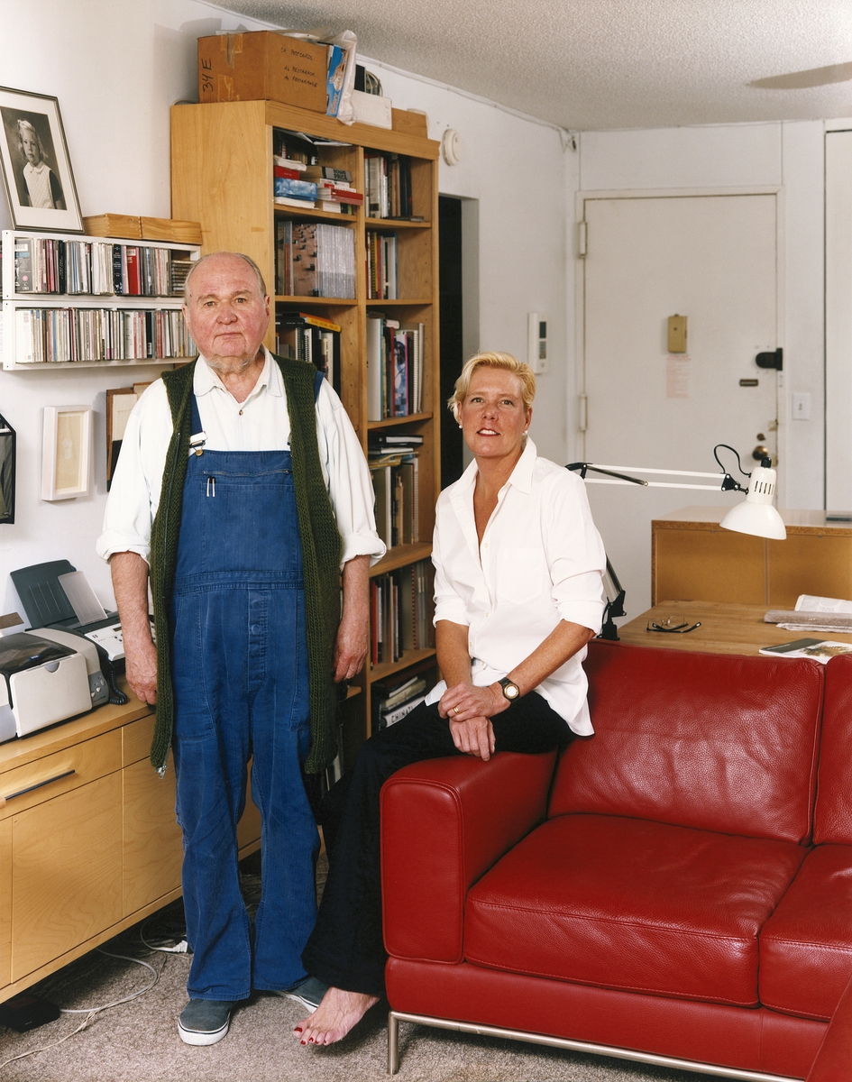 Tina Barney, Carl Andre and Melissa Kretschmer, 2011, chromogenic color print, 60 x 48 inches, 152.4 x 121.9 cm, Edition of 5. © Tina Barney, Courtesy of Paul Kasmin Gallery.