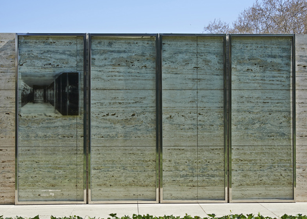 The Barcelona Pavilion - Mies van der Rohe and Jordi  Bernadó