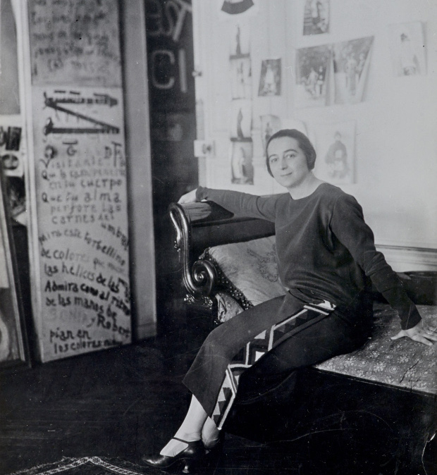 Sonia Delaunay in front of her door-poem in the Delaunays’ apartment, Boulevard Malesherbes, Paris 1924 Bibliothèque Nationale de France, Paris