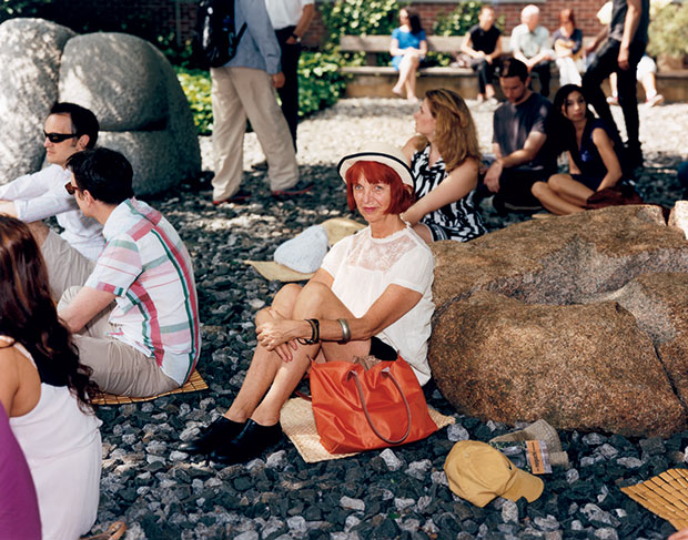 Photo Tina Barney from The Noguchi Museum A Portrait