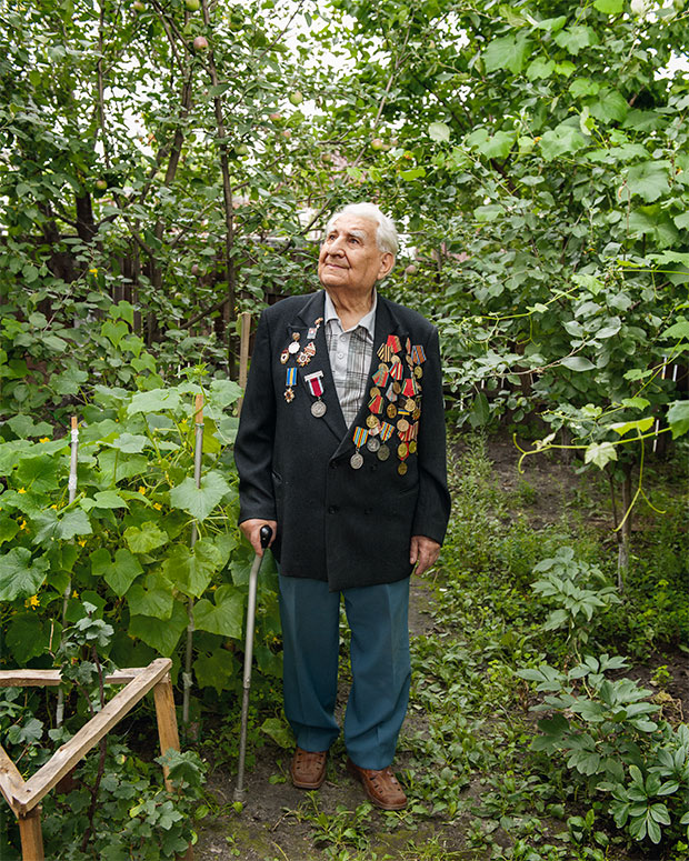 Tzal from Stephen Shore's Survivors in Ukraine